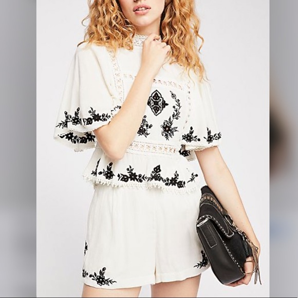 Free People Dresses & Skirts - ✨ Amazing free people short set!!
